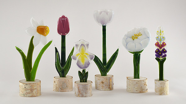 Heirloom Whites Flower Collection by Terry Gomien (Art Glass Sculpture) | Artful Home Heirloom Whites Flower Collection by Terry Gomien (Art Glass Sculpture) | Artful Home