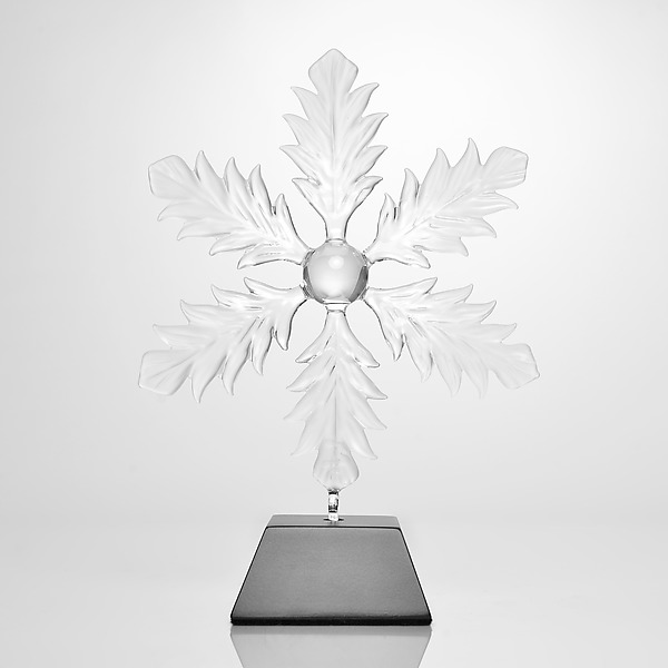 Snow Flake by Hung Nguyen (Art Glass Sculpture) | Artful Home Snow Flake by Hung Nguyen (Art Glass Sculpture) | Artful Home