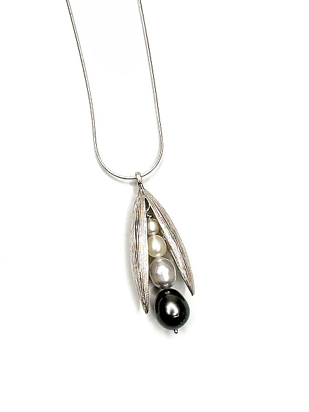 Oxidized Silver Leaf and Pearl Cluster Pendant Necklace by