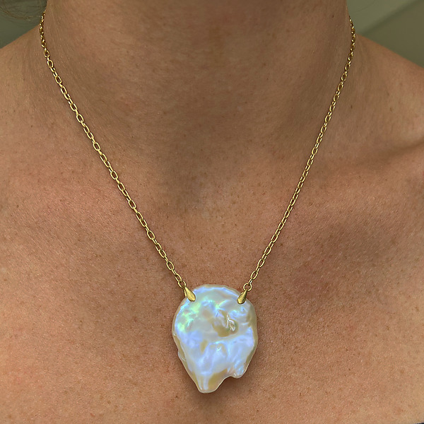 Dripping Pearl Coin Necklace by Eve Streicker (Gold & Pearl