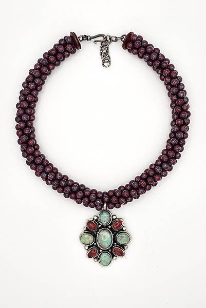 ★OY★HORN BEAD NECKLACE - BLACK★正規品/韓国直送料込/人気 Gwyneth Beaded Horn Necklace in Pink | SWANK